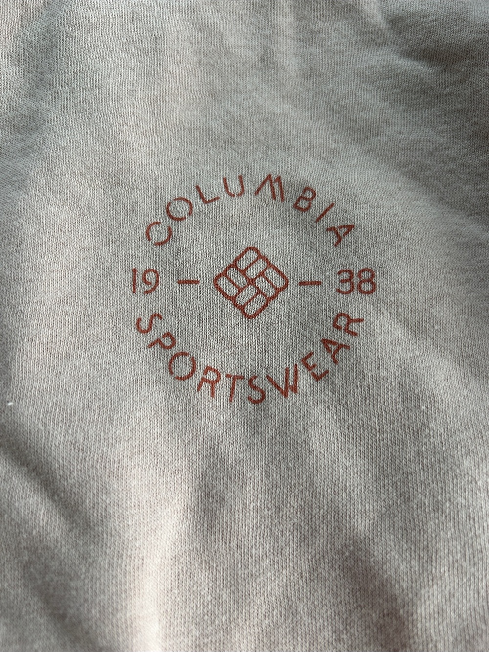 Columbia Two-Tone Coral and Blush Crewneck Sweatshirt NWT - Picture 2 of 6